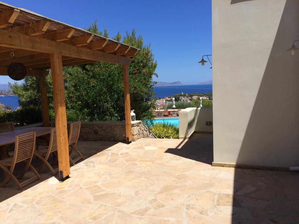 Villa Xenon Estate Spétses Esterno foto